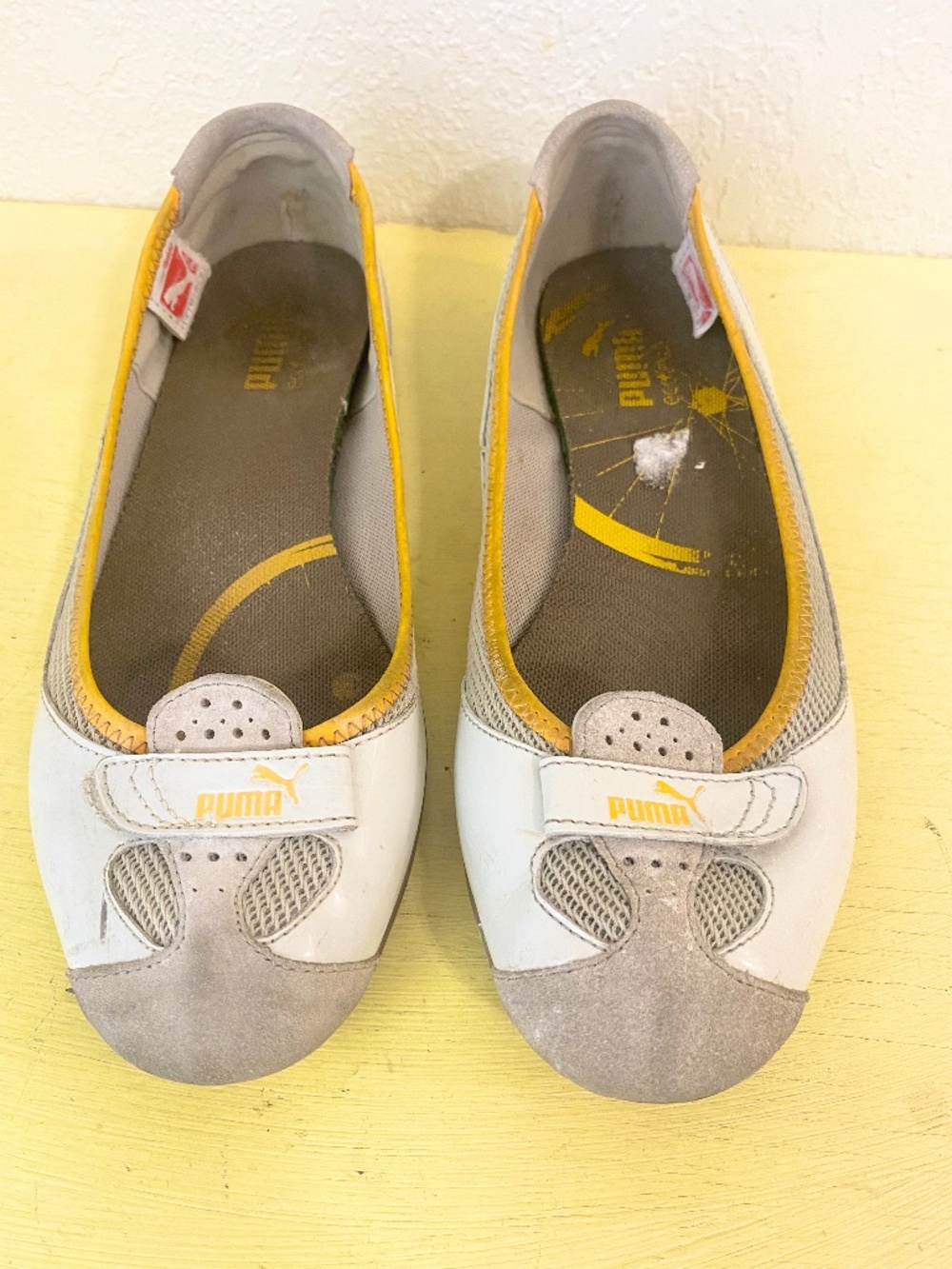 Puma Yellow Size 8 Women’s White Flats.